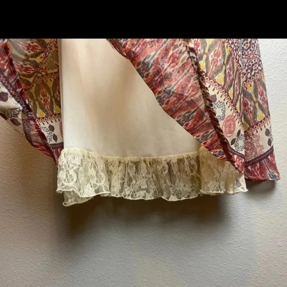 Vanity knee length boho dress with cream lace trimmed slip underneath. - Picture 4 of 10